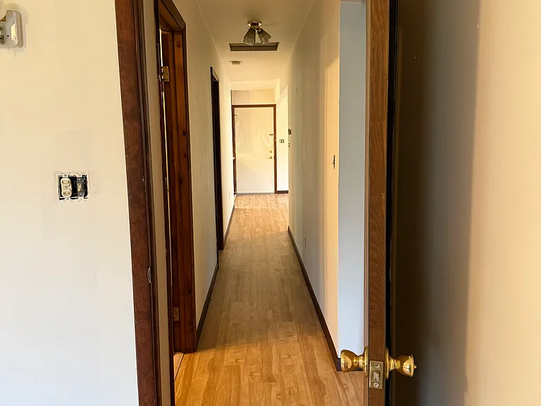 Fairview Dr — Photo 6