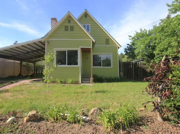 704 W 5th St, Cle Elum, WA 98922