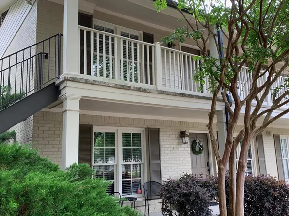 119 Chestnut St APT 72, Oxford, MS 38655