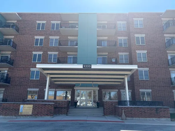 9355 Irving Park Rd APT 402, Schiller Park, IL 60176