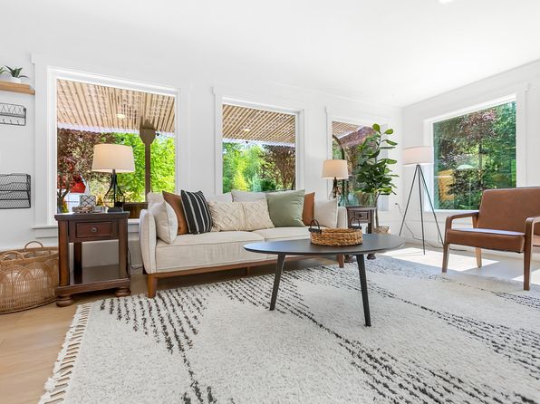 (undisclosed Address)