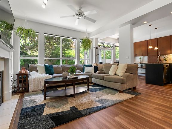 4th image of 8250 158th St #24