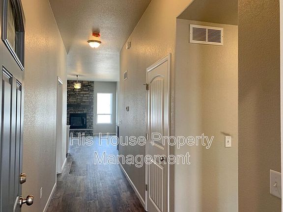 4th image of 3618 Sienna Ave