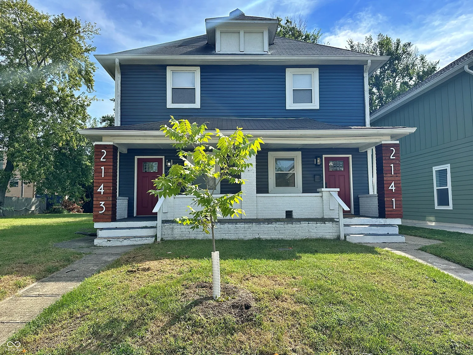 2 bed, 1.0 bath, 910 sqft, $1,200 — Photo 1