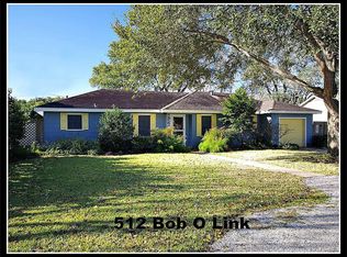 512 Bob O Link Ln, Wharton, TX 77488
