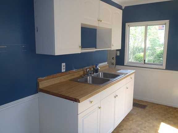 5th image of 1315 Hollywood St NE