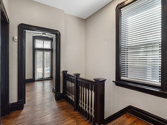 3rd image of 4575-3 Gibson Ave #0
