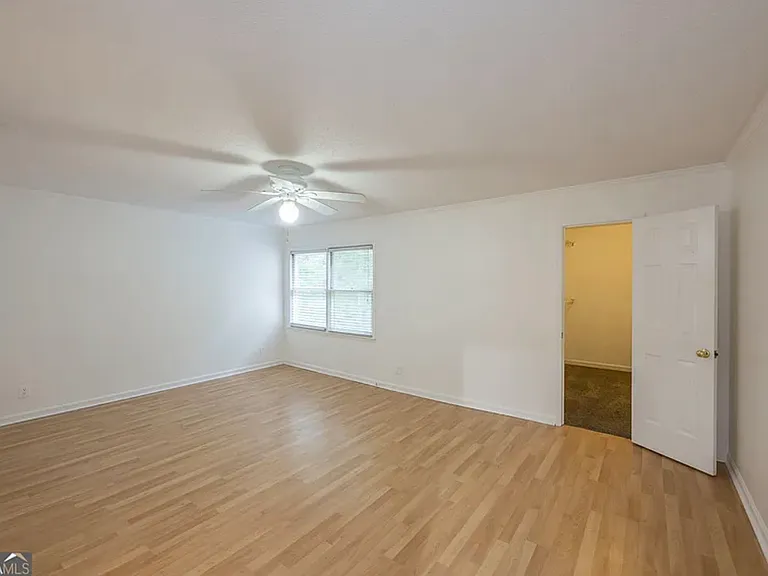 9070 Cobbler Ct — Photo 15