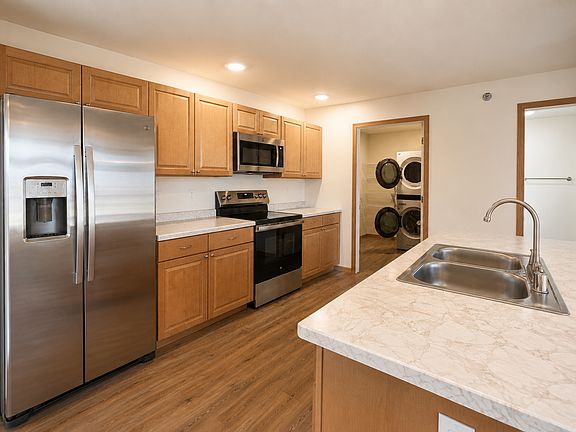 5th image of 400 Larkin St #303