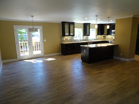 2nd image of 486 Churchill Park Dr