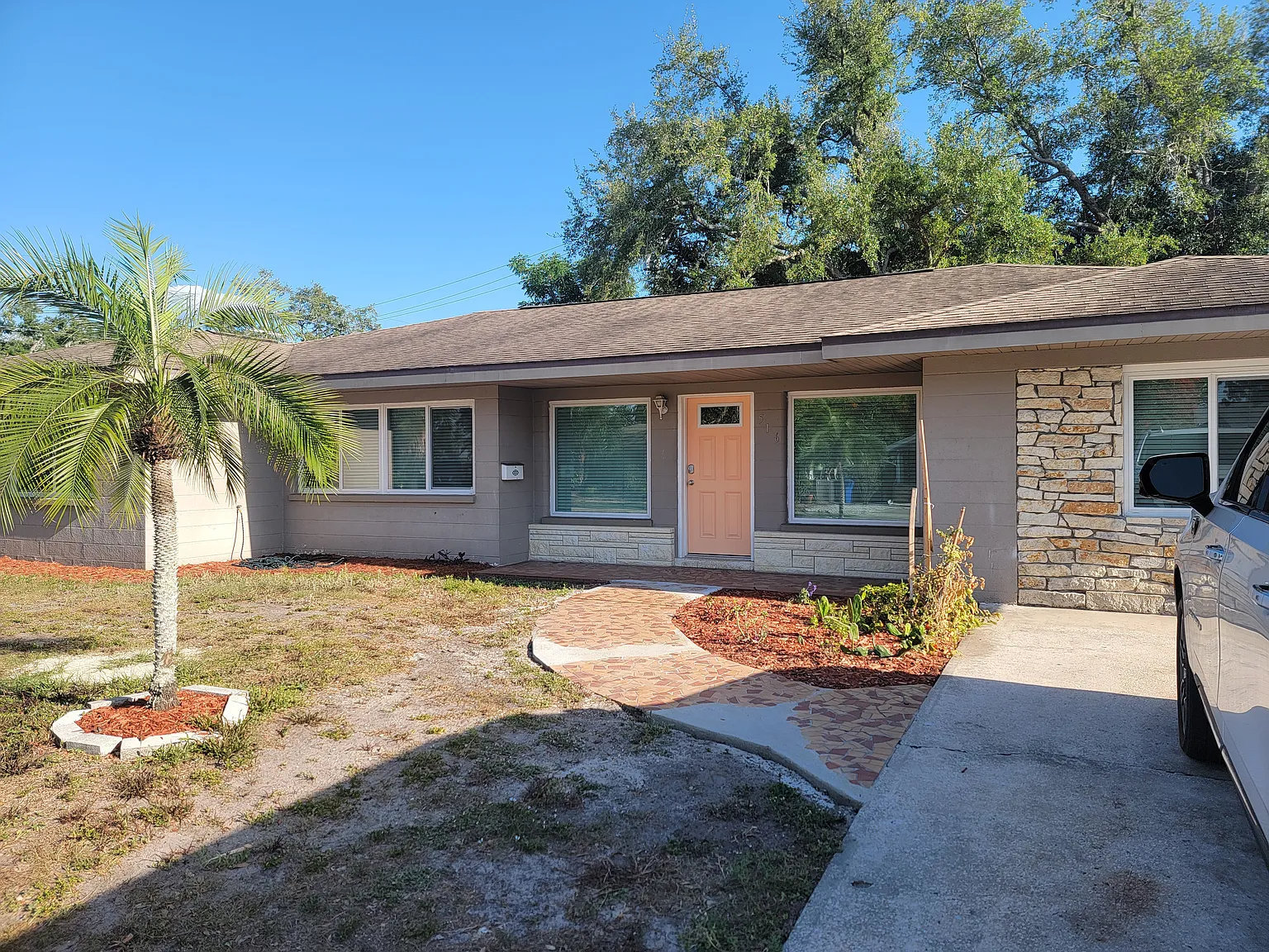 3 bed, 1891 sqft, $2,800 — Photo 1