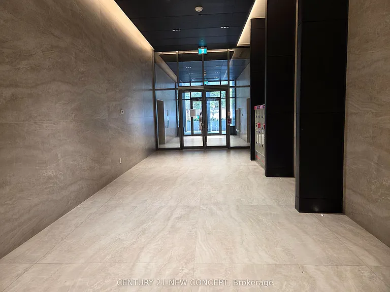 2221 Yonge St #3603 — Photo 15