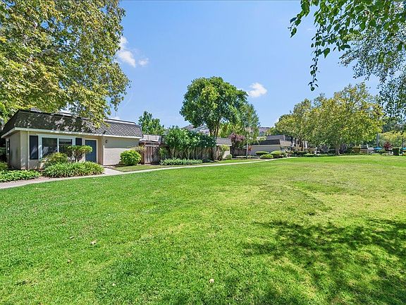 4th image of 7094 Indian Wells Ct