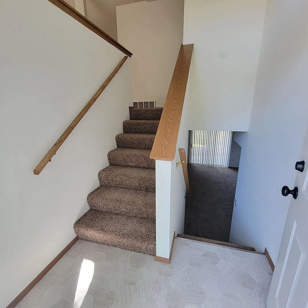 Beautiful South Hill 3 bed 2 bath home — Photo 3