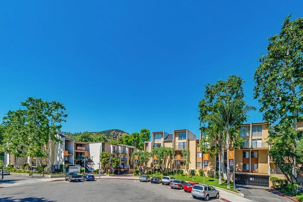 Los Feliz Village — Photo 1