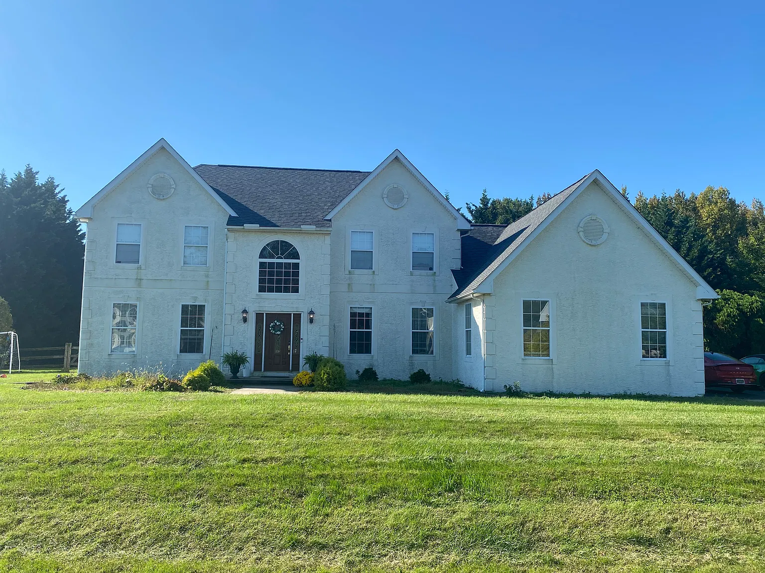 4 bed, 3.5 bath, 4475 sqft, $4,200 — Photo 1