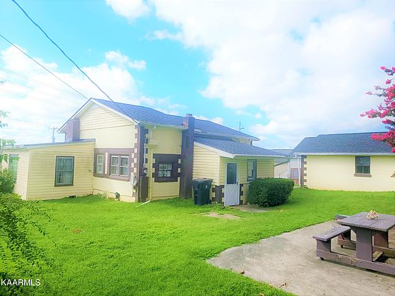 4th image of 5001 NW Woodglen Dr