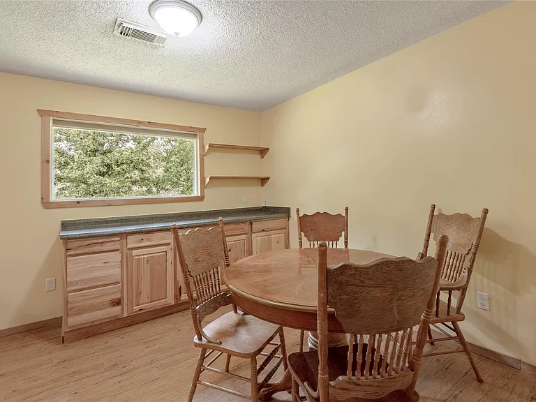 86 Oak Hill Dr — Photo 6
