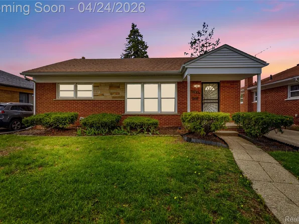 13431 Burton St, Oak Park, MI 48237