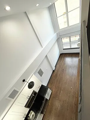 Rented by Delmark Realty LLC | media 12