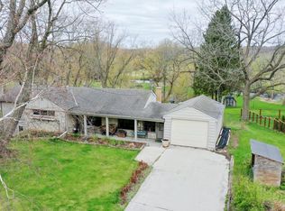 531 Green Bay Rd, Cedarburg, WI 53012