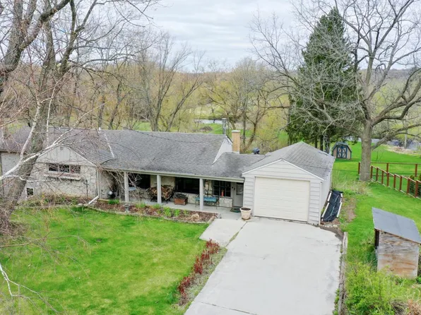 531 North Green Bay ROAD, Cedarburg, WI 53012