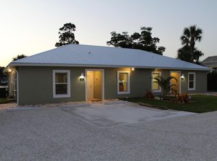 930 NW Spruce Ridge Dr, Stuart, FL 34994