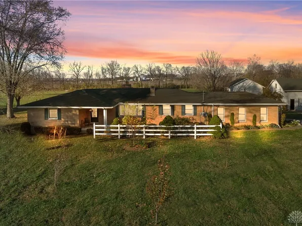 4686 Yankee Rd, Middletown, OH 45044