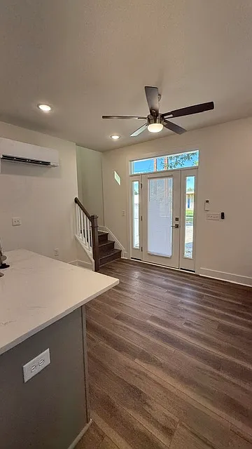 2735 Tate Street - 1 — Photo 2
