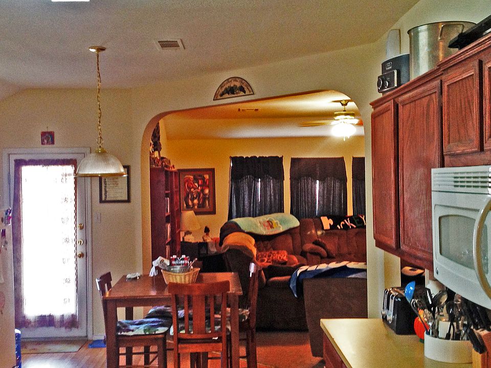 1st image of 2904 Markos Dr