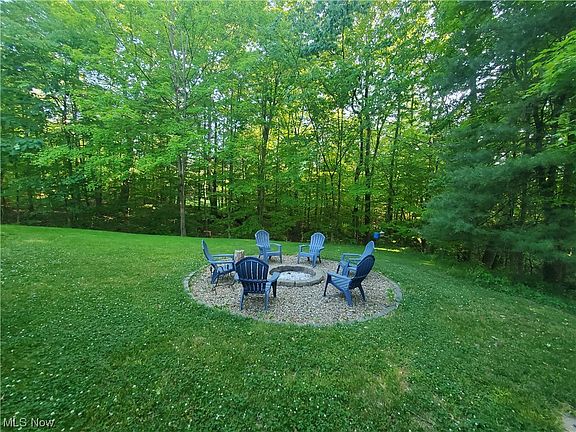5th image of 192 E Woodridge Cir