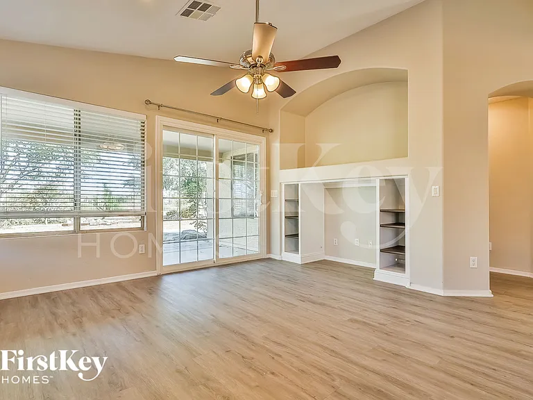 2383 W Morning Sun Cir — Photo 8