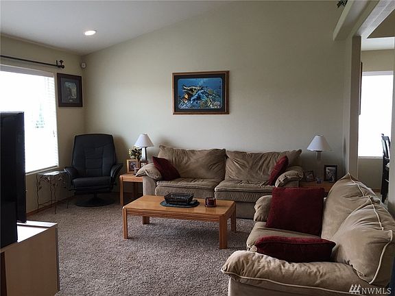 5th image of 468 Dandero St SE