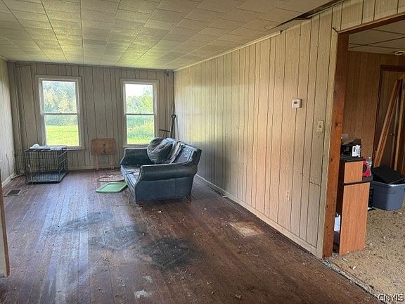 4th image of 5300 West Rd