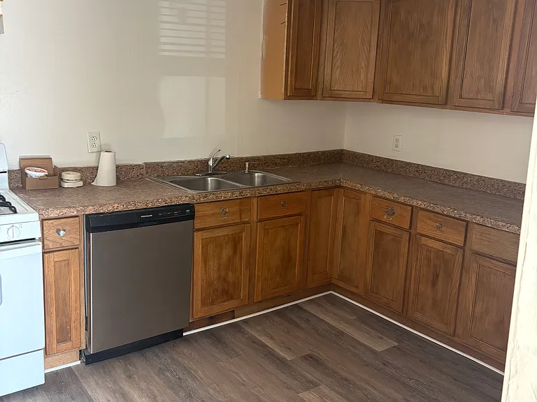 210 Inola St — Photo 5
