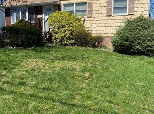 218 Ellsworth St, Iselin, NJ 08830