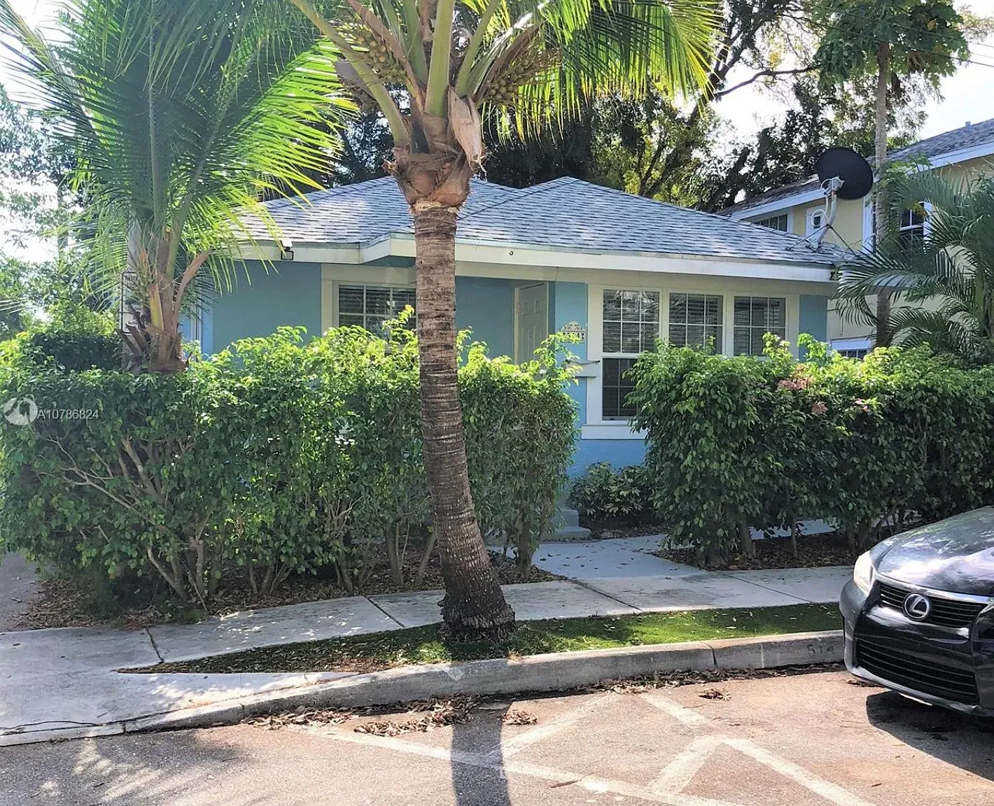 2 bed, $2,700 — Photo 1