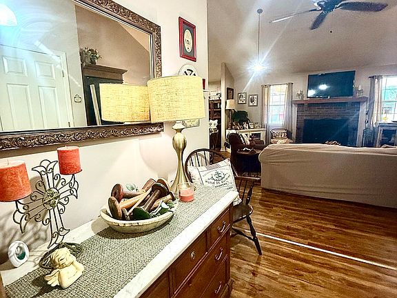 5th image of 365 Shields Pond Road