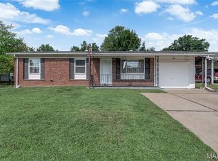 2273 McKelvey Rd, Maryland Heights, MO