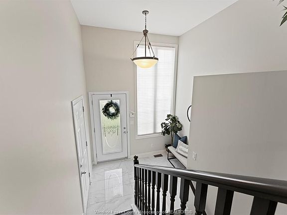 4th image of 11819 Boulder Cres