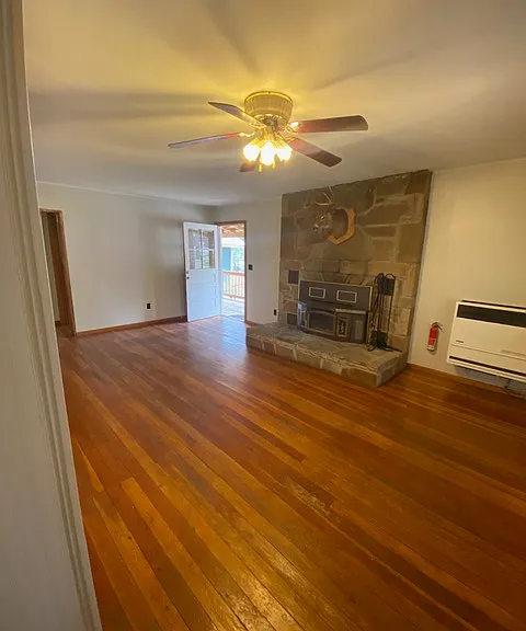 114 Cedar Pl — Photo 9
