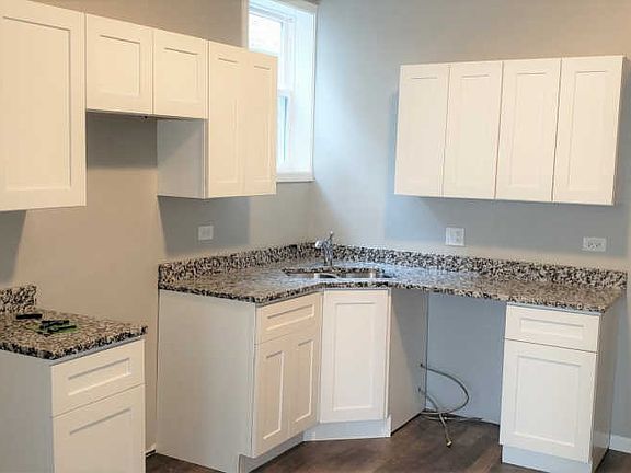 2nd image of 1837 N Kimball Ave APT 1F