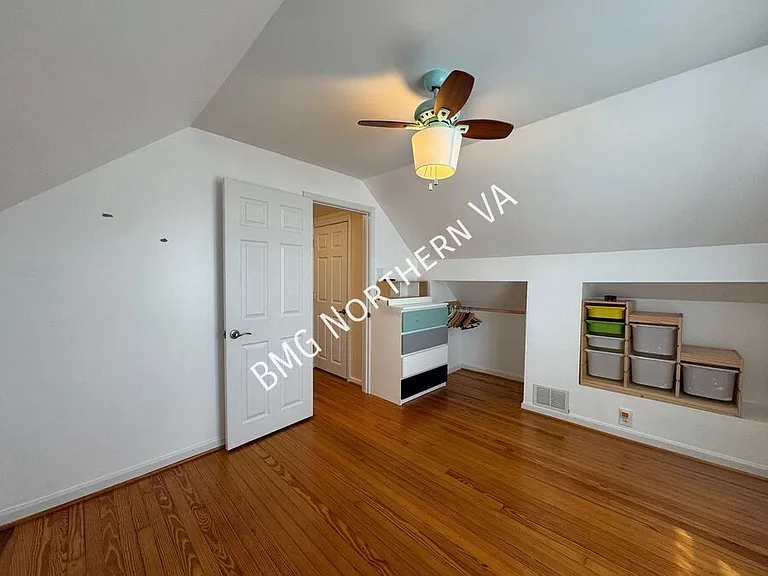 1909 Rollins Dr — Photo 43
