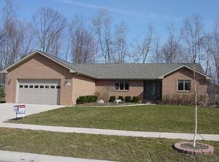 35601 Woodside Dr, Richmond, MI 48062