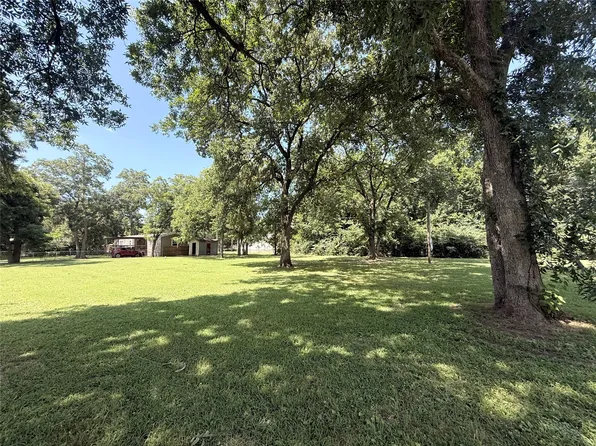 431 Pawnee Dr, Gordonville, TX 76245