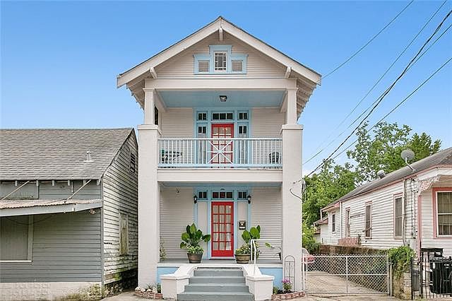 1st image of 621 Homer St