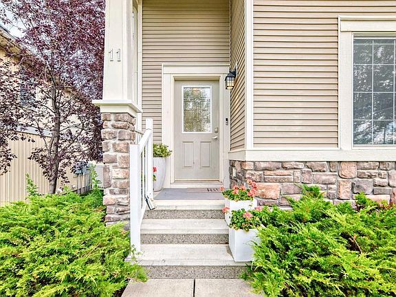 3rd image of 11 Kings Heights Dr SE