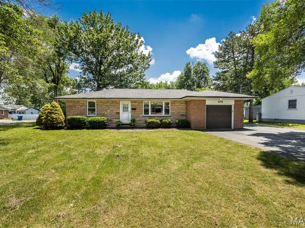 206 W Bethalto Blvd, Bethalto, IL 62010