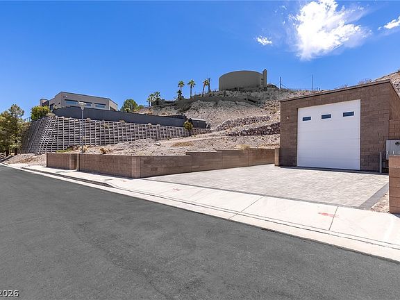 5th image of 1317 Alpine Dr