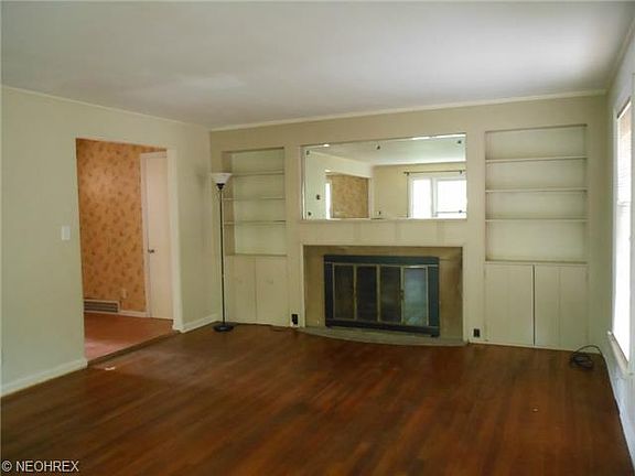 4th image of 3766 Bridgeview Dr